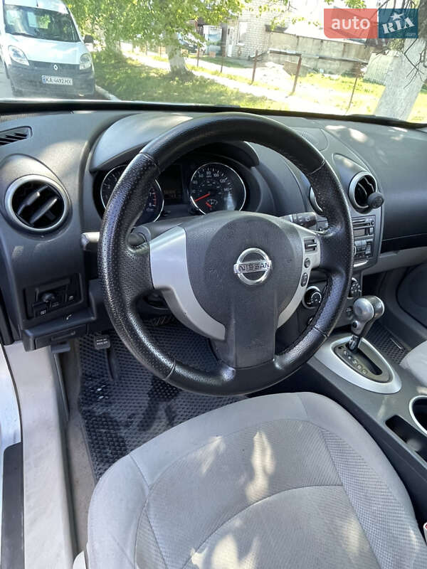 Внедорожник / Кроссовер Nissan Rogue 2011 в Житомире