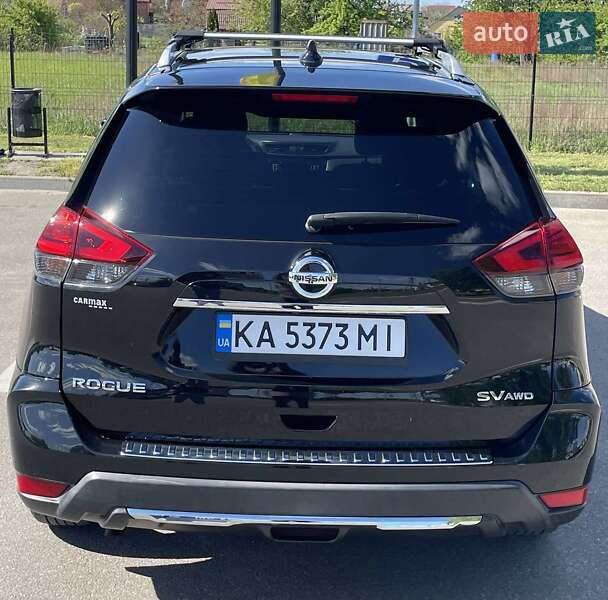 Внедорожник / Кроссовер Nissan Rogue 2017 в Киеве