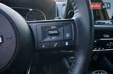 Внедорожник / Кроссовер Nissan Rogue 2023 в 