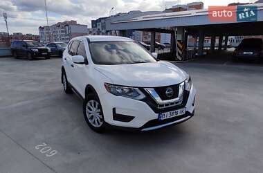 Позашляховик / Кросовер Nissan Rogue 2018 в 