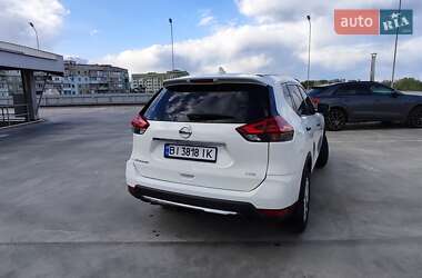 Позашляховик / Кросовер Nissan Rogue 2018 в 