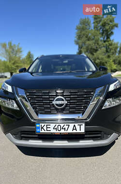 Внедорожник / Кроссовер Nissan Rogue 2023 в 