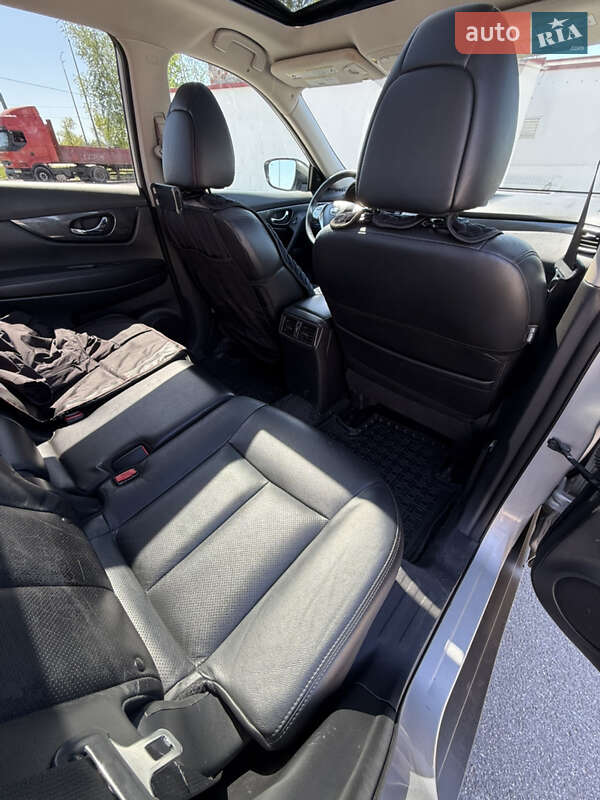 Позашляховик / Кросовер Nissan Rogue 2015 в Києві фото 17 Позашляховик / Кросовер Nissan Rogue 2015 в Києві