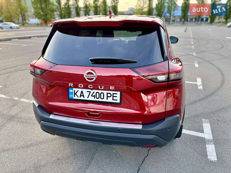 Внедорожник / Кроссовер Nissan Rogue 2021 в Киеве