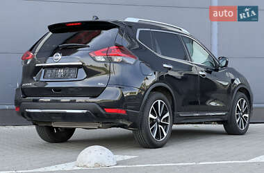 Позашляховик / Кросовер Nissan Rogue 2018 в 