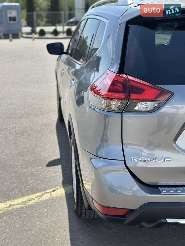 Позашляховик / Кросовер Nissan Rogue 2018 в Полтаві