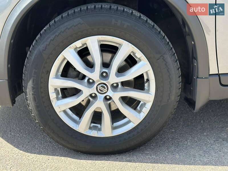 Позашляховик / Кросовер Nissan Rogue 2018 в Полтаві