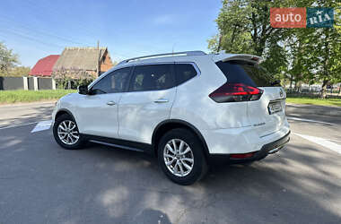 Внедорожник / Кроссовер Nissan Rogue 2018 в 