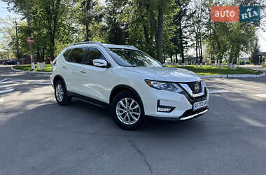 Внедорожник / Кроссовер Nissan Rogue 2018 в 