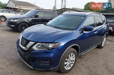 Позашляховик / Кросовер Nissan Rogue 2018 в Києві