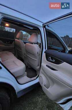 Позашляховик / Кросовер Nissan Rogue 2015 в 