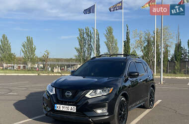 Позашляховик / Кросовер Nissan Rogue 2017 в Кривому Розі