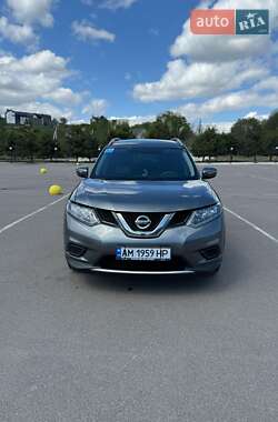 Позашляховик / Кросовер Nissan Rogue 2015 в Києві