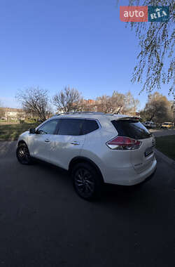 Внедорожник / Кроссовер Nissan Rogue 2015 в 