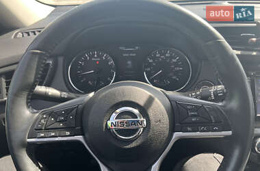 Внедорожник / Кроссовер Nissan Rogue 2016 в 