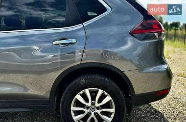 Позашляховик / Кросовер Nissan Rogue 2019 в 