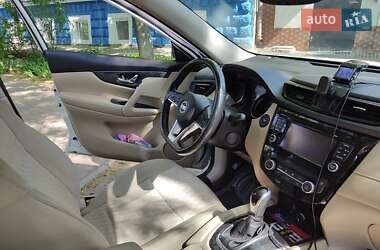 Внедорожник / Кроссовер Nissan Rogue 2016 в 