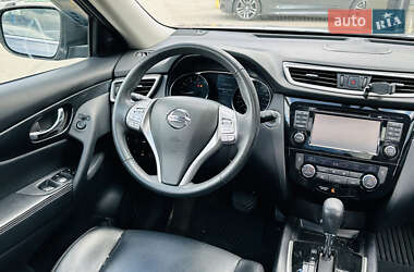 Внедорожник / Кроссовер Nissan Rogue 2015 в 