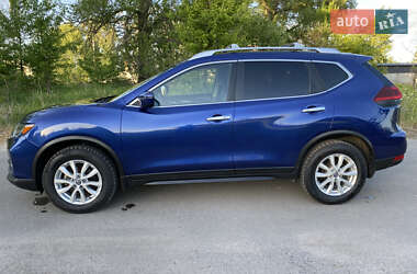 Внедорожник / Кроссовер Nissan Rogue 2020 в 