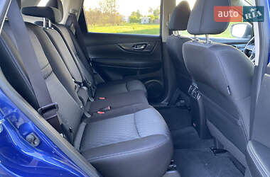 Внедорожник / Кроссовер Nissan Rogue 2020 в 