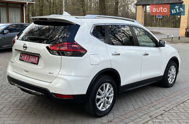 Позашляховик / Кросовер Nissan Rogue 2020 в 