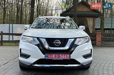 Позашляховик / Кросовер Nissan Rogue 2020 в 