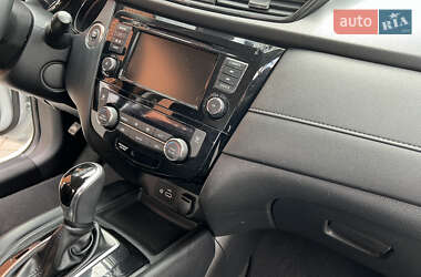 Позашляховик / Кросовер Nissan Rogue 2020 в 