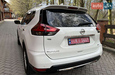 Позашляховик / Кросовер Nissan Rogue 2020 в 
