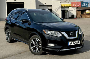Позашляховик / Кросовер Nissan Rogue 2019 в 