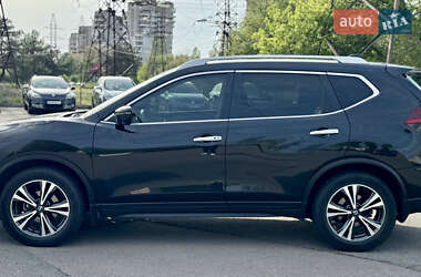 Позашляховик / Кросовер Nissan Rogue 2019 в 