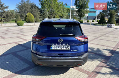 Позашляховик / Кросовер Nissan Rogue 2021 в 