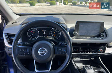Позашляховик / Кросовер Nissan Rogue 2021 в 