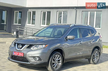 Внедорожник / Кроссовер Nissan Rogue 2015 в 
