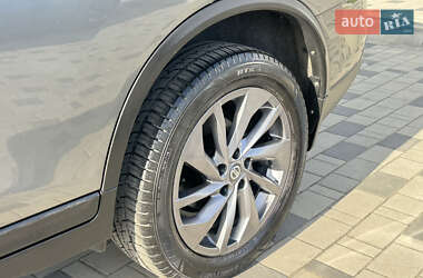 Внедорожник / Кроссовер Nissan Rogue 2015 в 