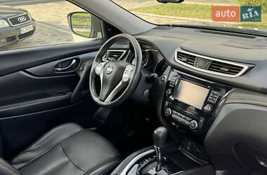 Внедорожник / Кроссовер Nissan Rogue 2015 в 