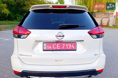 Позашляховик / Кросовер Nissan Rogue 2018 в 