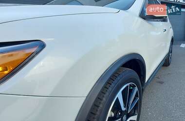 Внедорожник / Кроссовер Nissan Rogue 2017 в 