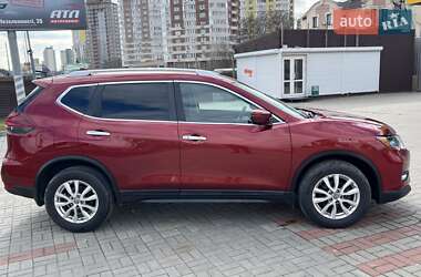 Внедорожник / Кроссовер Nissan Rogue 2020 в 