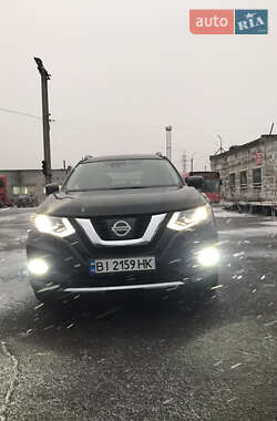 Позашляховик / Кросовер Nissan Rogue 2017 в Львові