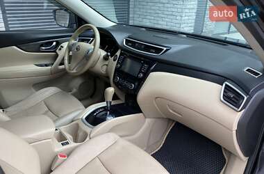 Позашляховик / Кросовер Nissan Rogue 2014 в 
