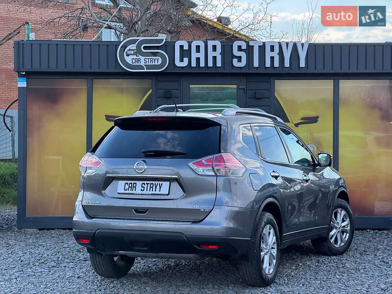Позашляховик / Кросовер Nissan Rogue 2016 в Стрию