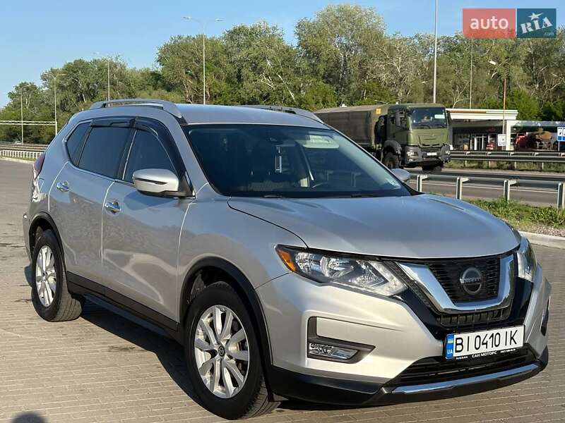 Позашляховик / Кросовер Nissan Rogue 2019 в Полтаві