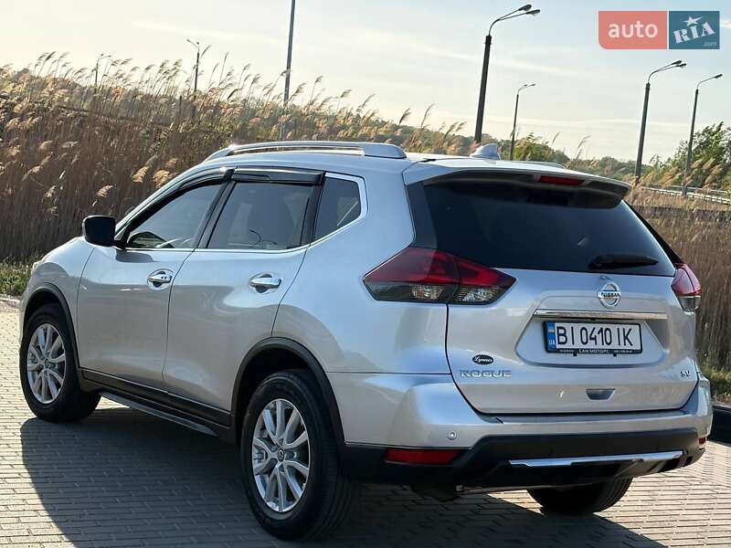 Позашляховик / Кросовер Nissan Rogue 2019 в Полтаві