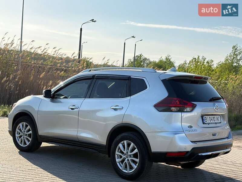 Позашляховик / Кросовер Nissan Rogue 2019 в Полтаві