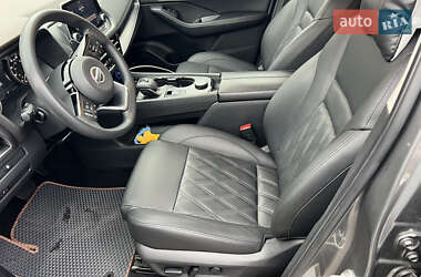 Позашляховик / Кросовер Nissan Rogue 2021 в 