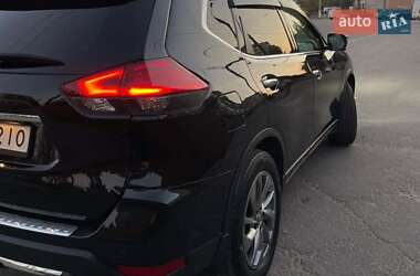 Позашляховик / Кросовер Nissan Rogue 2015 в 