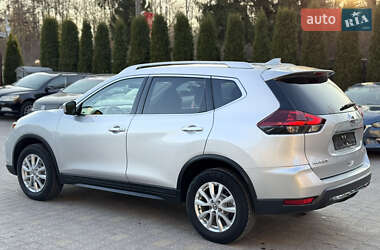 Позашляховик / Кросовер Nissan Rogue 2018 в 