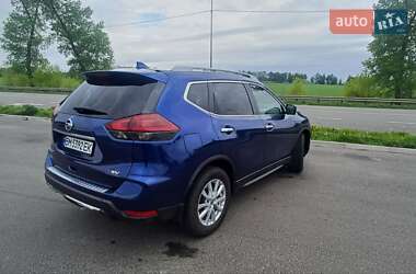 Внедорожник / Кроссовер Nissan Rogue 2018 в 