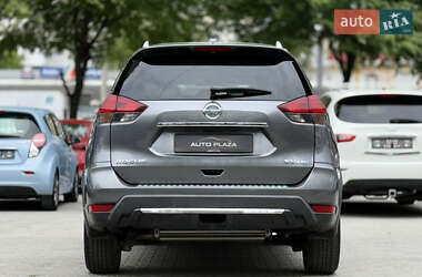 Позашляховик / Кросовер Nissan Rogue 2017 в 