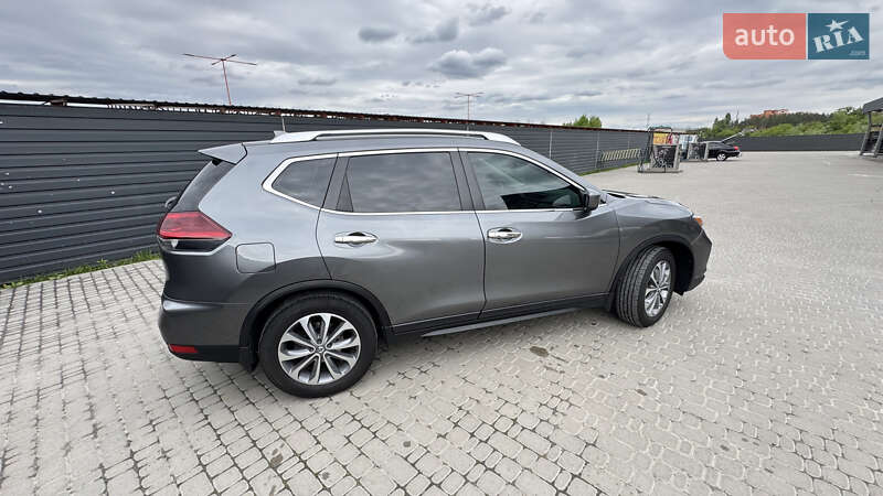 Позашляховик / Кросовер Nissan Rogue 2020 в Києві